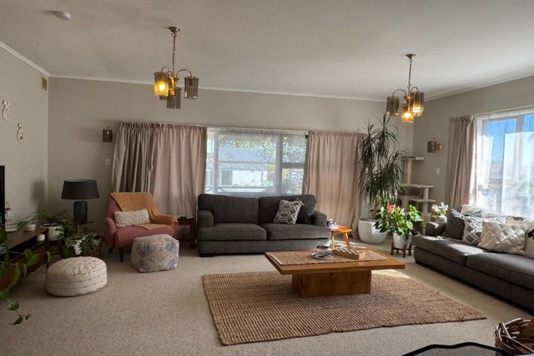 Photo of property in 48 Te Mata Road, Havelock North, 4130