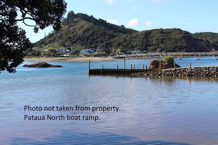 Photo of property in 1860 Pataua North Road, Pataua North, Parua Bay, 0175