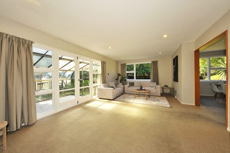 Photo of property in 10 Flower Street, Bryndwr, Christchurch, 8053