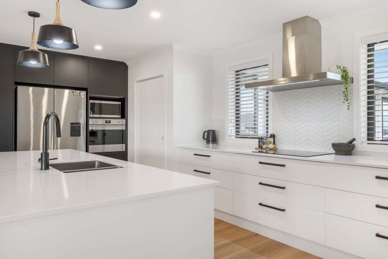 Photo of property in 44 Tirimoana Place, Otamatea, Whanganui, 4501