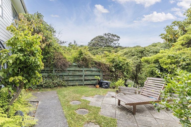 Photo of property in 27a Penryn Drive, Camborne, Porirua, 5026