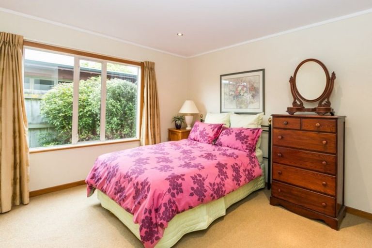 Photo of property in 305 Church Road, Greenmeadows, Napier, 4112