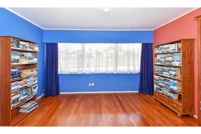 Photo of property in 1 Tanners Road, Mangere Bridge, Auckland, 2022
