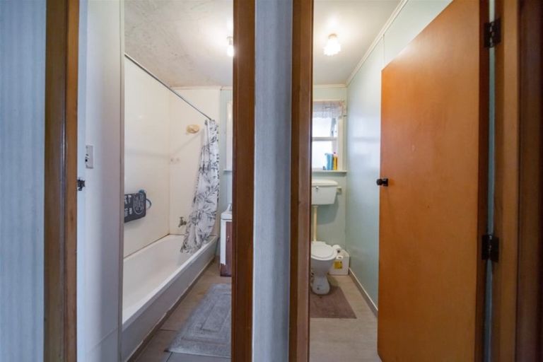 Photo of property in 81 Fairfield Road, Hawera, 4610