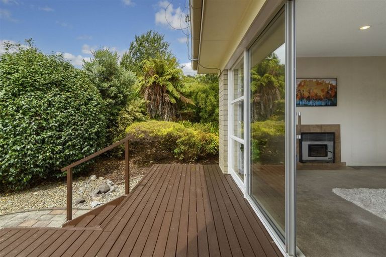 Photo of property in 17 Jonathon Street, Brookfield, Tauranga, 3110