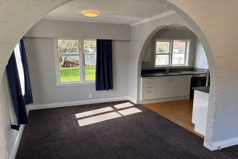 Photo of property in 100 Frederick Street, Wainuiomata, Lower Hutt, 5014