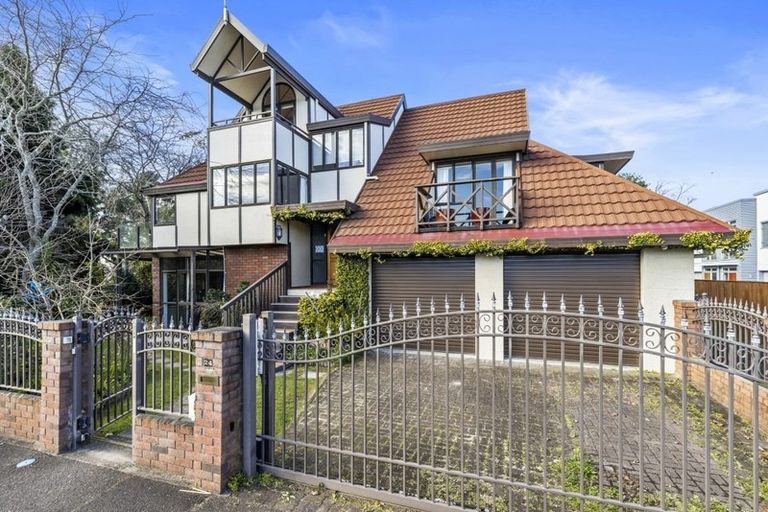 Photo of property in 24 Dawson Street, Hamilton East, Hamilton, 3216