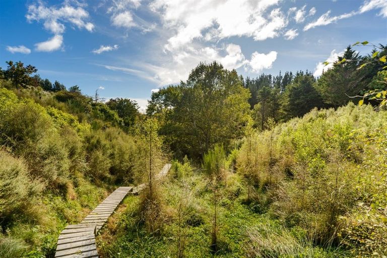 Photo of property in 71 Polson Hill Drive, Aokautere, Palmerston North, 4471