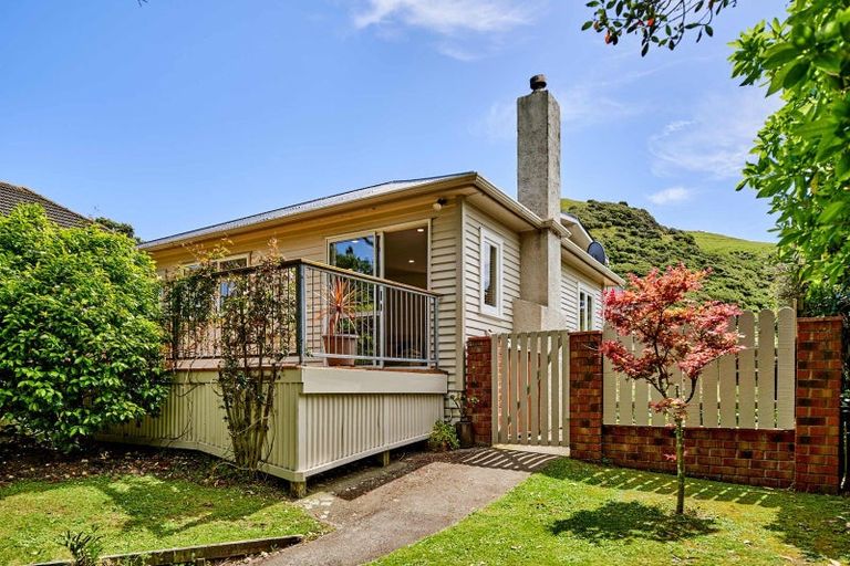 Photo of property in 72 Rawhiti Road, Pukerua Bay, 5026