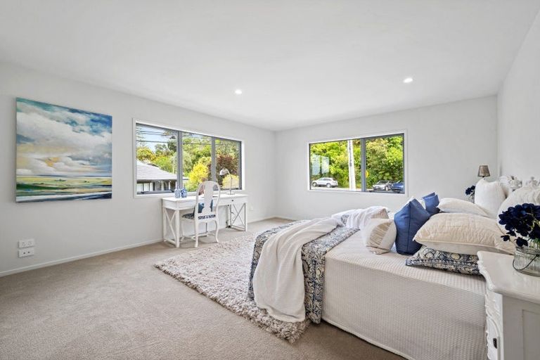 Photo of property in 41 Pohutukawa Avenue, Shelly Park, Auckland, 2014