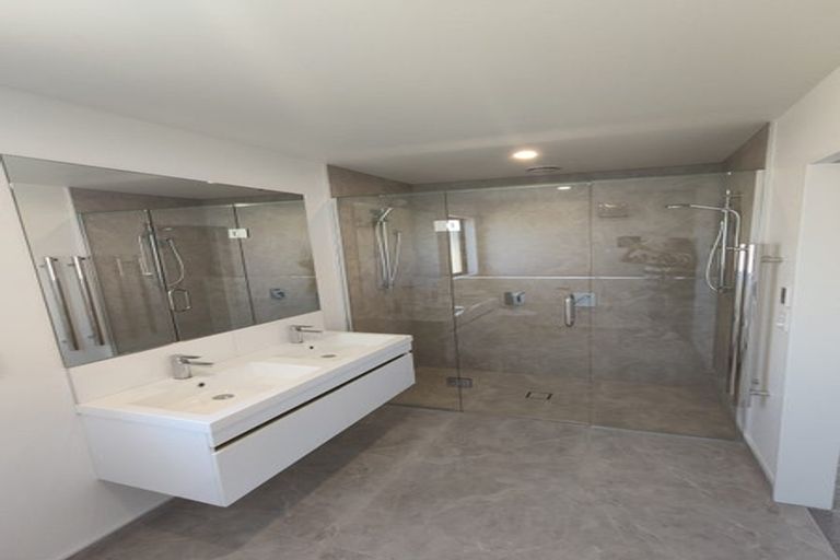 Photo of property in 21 Dray Place, Halswell, Christchurch, 8025