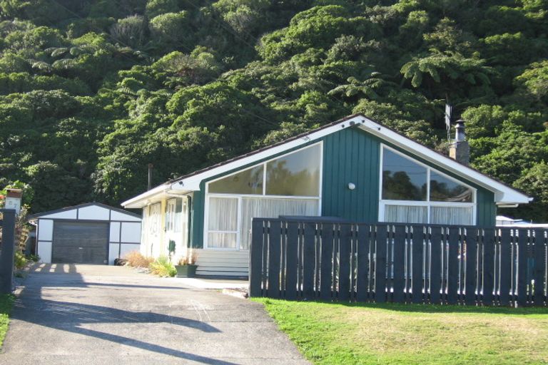 Photo of property in 67 Gillespies Road, Birchville, Upper Hutt, 5018