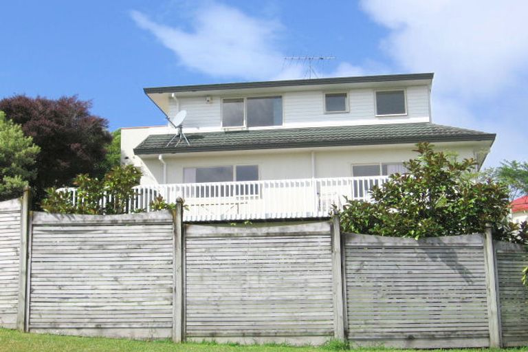 Photo of property in 25 Manu Place, Pinehill, Auckland, 0632
