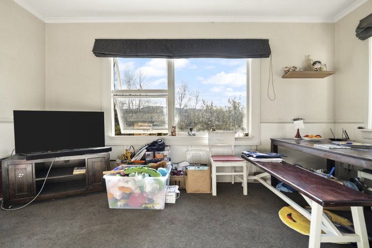 Photo of property in 7 Owen Street, Green Island, Dunedin, 9018