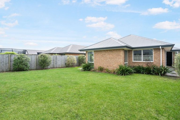 Photo of property in 37 Sutherland Drive, Kaiapoi, 7630
