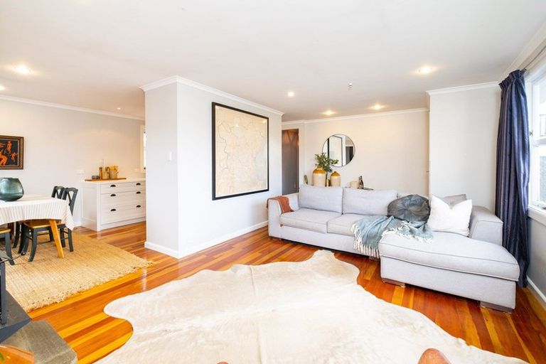 Photo of property in 9 Elliott Crescent, Havelock North, 4130