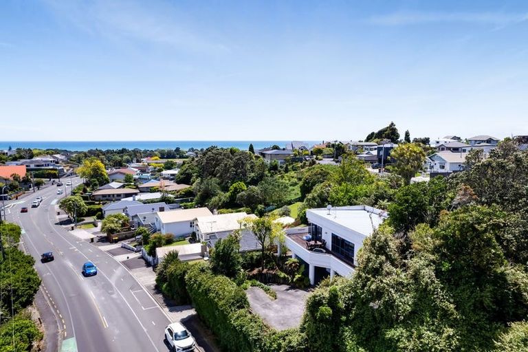 Photo of property in 117 Mangorei Road, Merrilands, New Plymouth, 4312