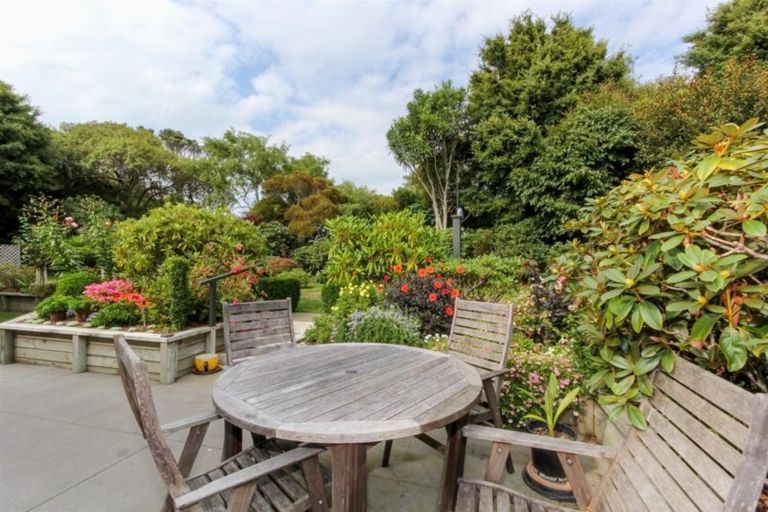 Photo of property in 12 Manuka Place, Whalers Gate, New Plymouth, 4310