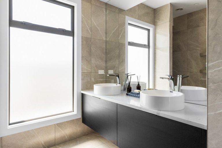 Photo of property in 25a Hetley Crescent, Taradale, Napier, 4112