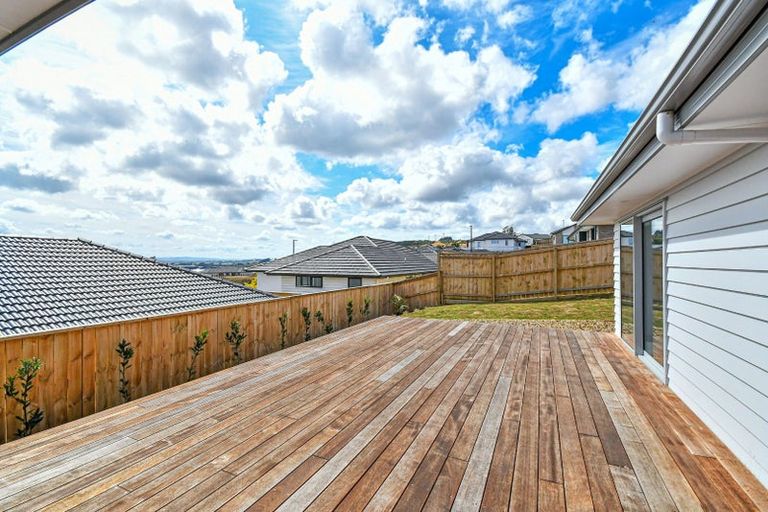 Photo of property in 14 Viv Green Place, Pokeno, 2402