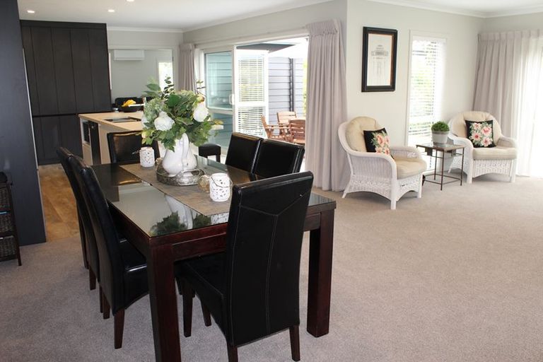 Photo of property in 504 Richmond Street, Lepperton, New Plymouth, 4373