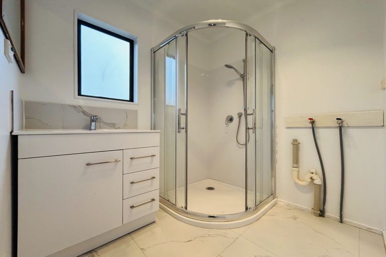 Photo of property in 54 Pinedale Place, Henderson, Auckland, 0610