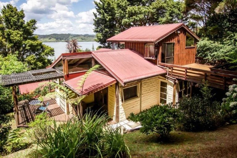 Photo of property in 25 Yarborough Street, Kohukohu, 0491