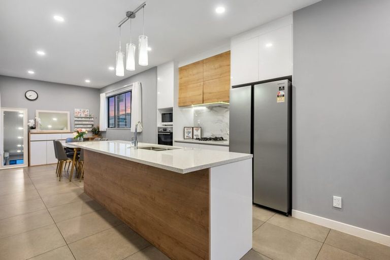 Photo of property in 2 Ketu Court, Albany Heights, Auckland, 0632