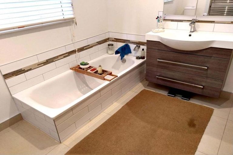 Photo of property in 40b Kenya Street, Ngaio, Wellington, 6035