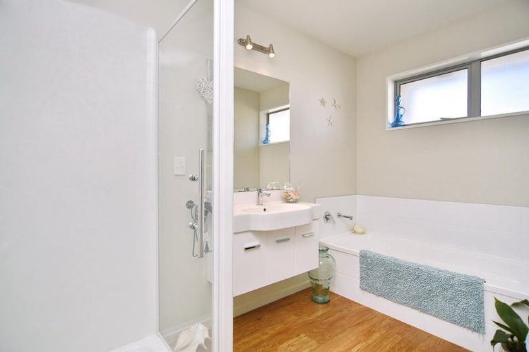 Photo of property in 12 Galatos Street, Rangiora, 7400