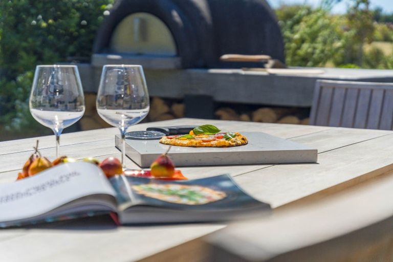 Photo of property in 4 Kanuka Grove, Kinloch, Taupo, 3377