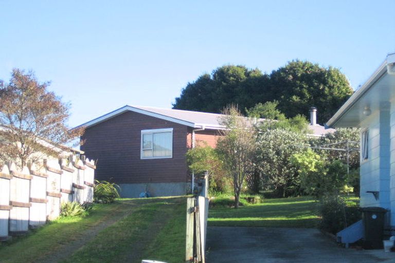Photo of property in 412 Mazengarb Road, Paraparaumu, 5032