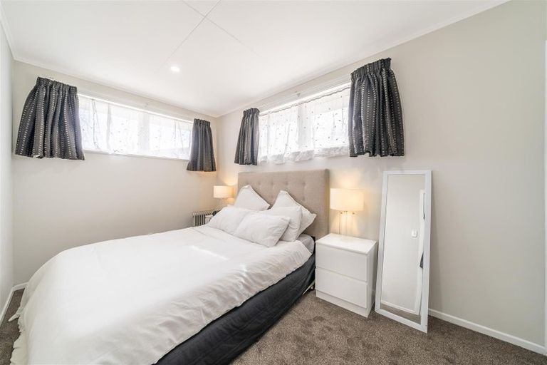 Photo of property in 2/17 Oregon Drive, Maoribank, Upper Hutt, 5018