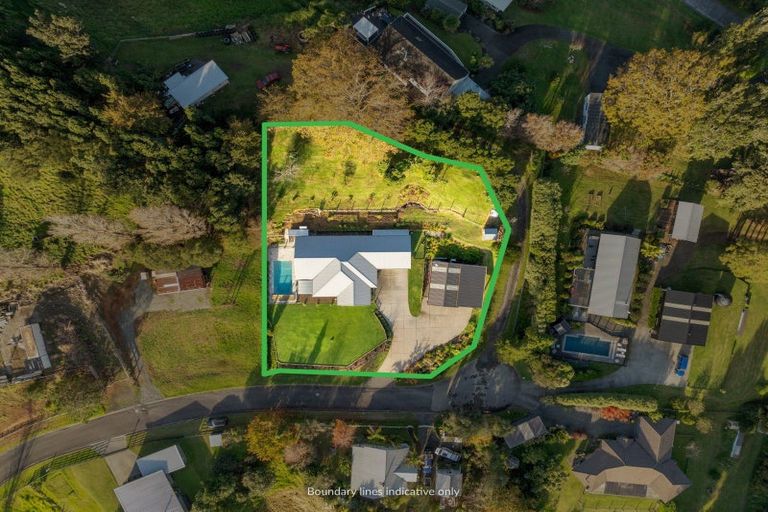 Photo of property in 14 Manuka Drive, Whangamata, 3691