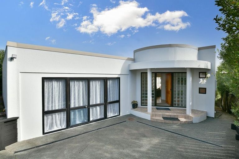 Photo of property in 956 Whangaparaoa Road, Manly, Whangaparaoa, 0930