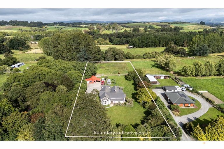 Photo of property in 111 Main North Road, Geraldine, 7930