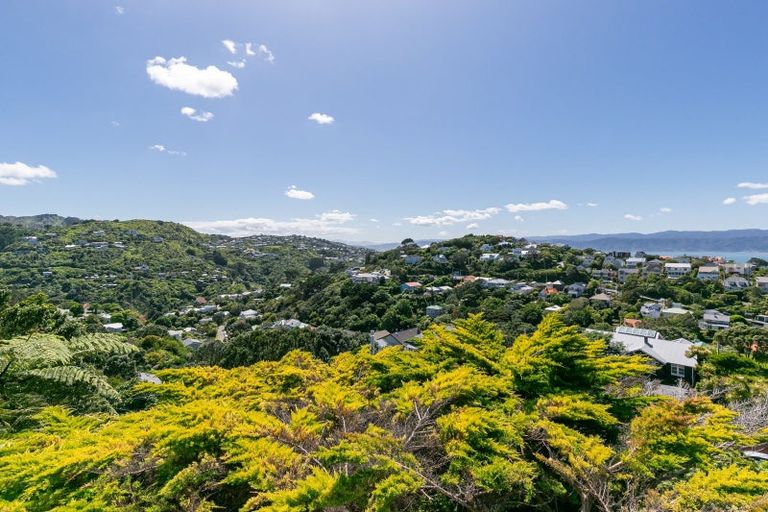 Photo of property in 67 Wadestown Road, Wadestown, Wellington, 6012