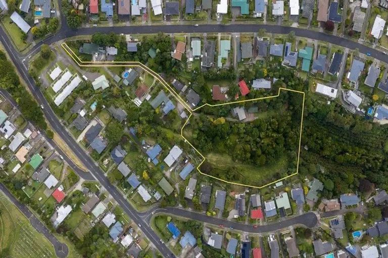 Photo of property in 8f Nevada Drive, Merrilands, New Plymouth, 4312