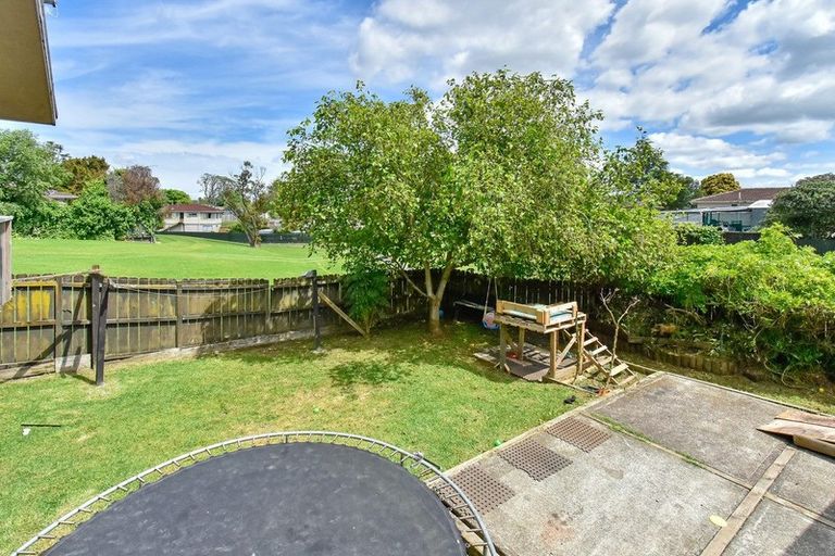 Photo of property in 4 Dulcie Place, Red Hill, Papakura, 2110