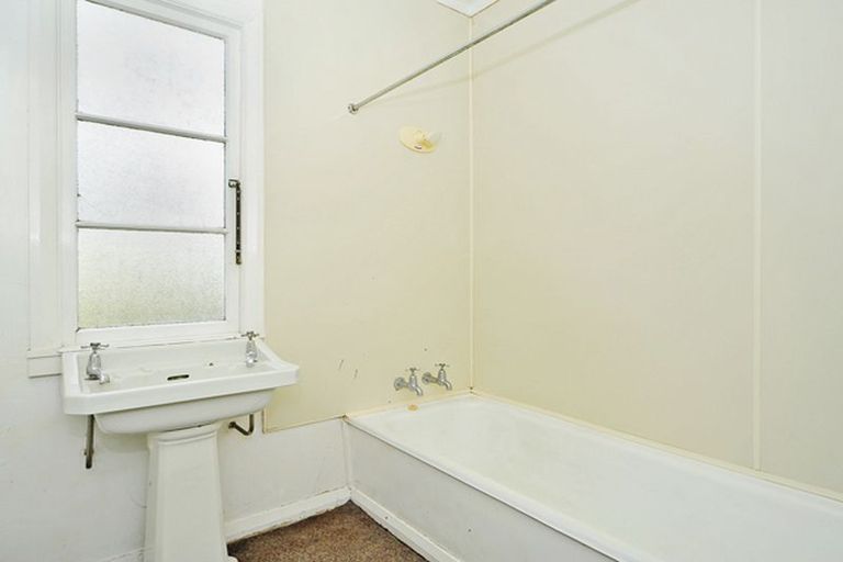 Photo of property in 248 Grey Street, Palmerston North, 4414