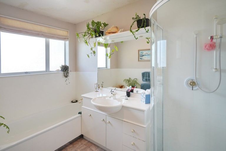 Photo of property in 65 Walters Road, Marshland, Christchurch, 8051