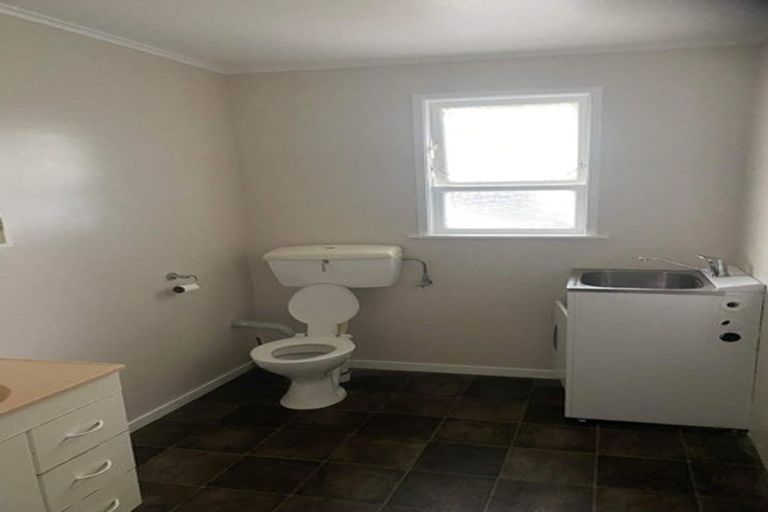 Photo of property in 14-16 Mako Mako Road, Levin, 5510