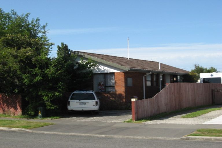 Photo of property in 6 Raymond Road, Bromley, Christchurch, 8062