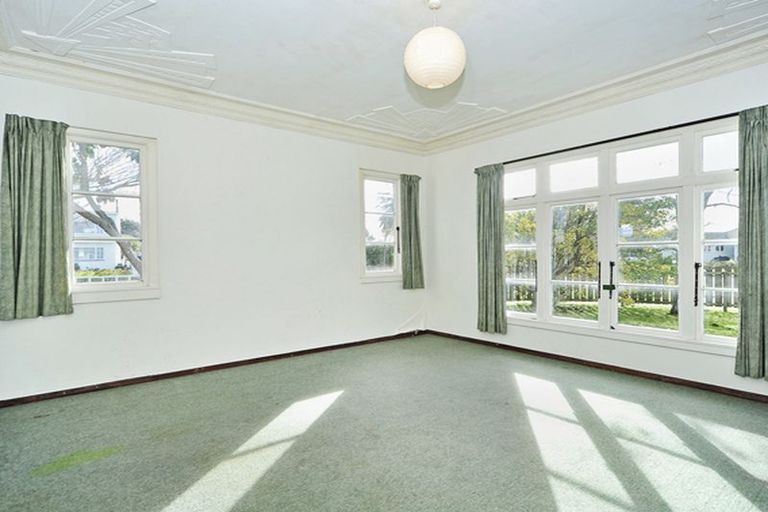 Photo of property in 248 Grey Street, Palmerston North, 4414