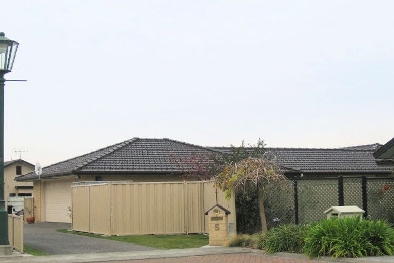 Photo of property in 5 Halkin Mews, Taradale, Napier, 4112