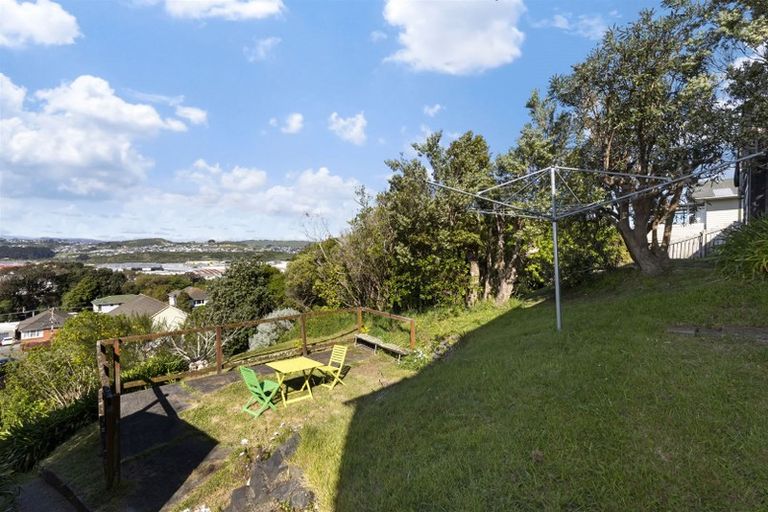 Photo of property in 17 Waiho Terrace, Elsdon, Porirua, 5022