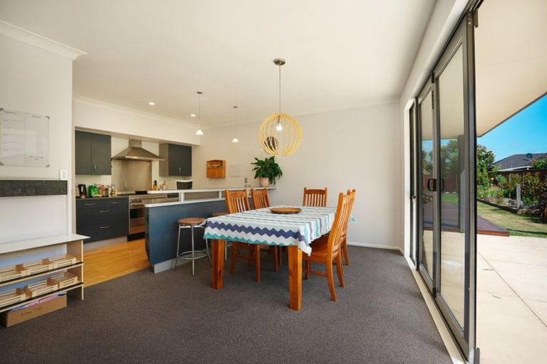 Photo of property in 11 Mcmahon Drive, Aidanfield, Christchurch, 8025