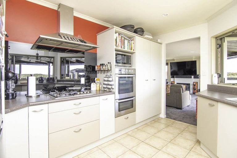 Photo of property in 119 Pacific Drive, Fitzherbert, Palmerston North, 4410