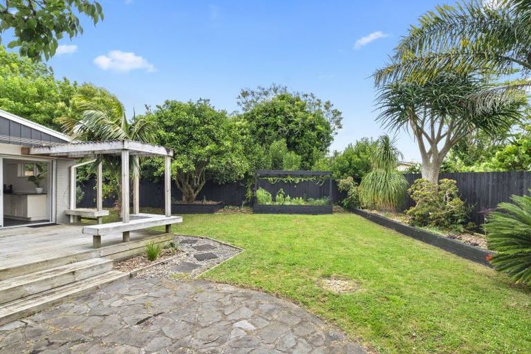 Photo of property in 25 Garden Terrace, Pukekohe, 2120