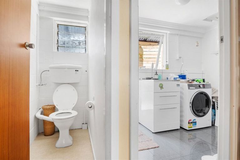 Photo of property in 26 Jade Avenue, Pakuranga Heights, Auckland, 2010